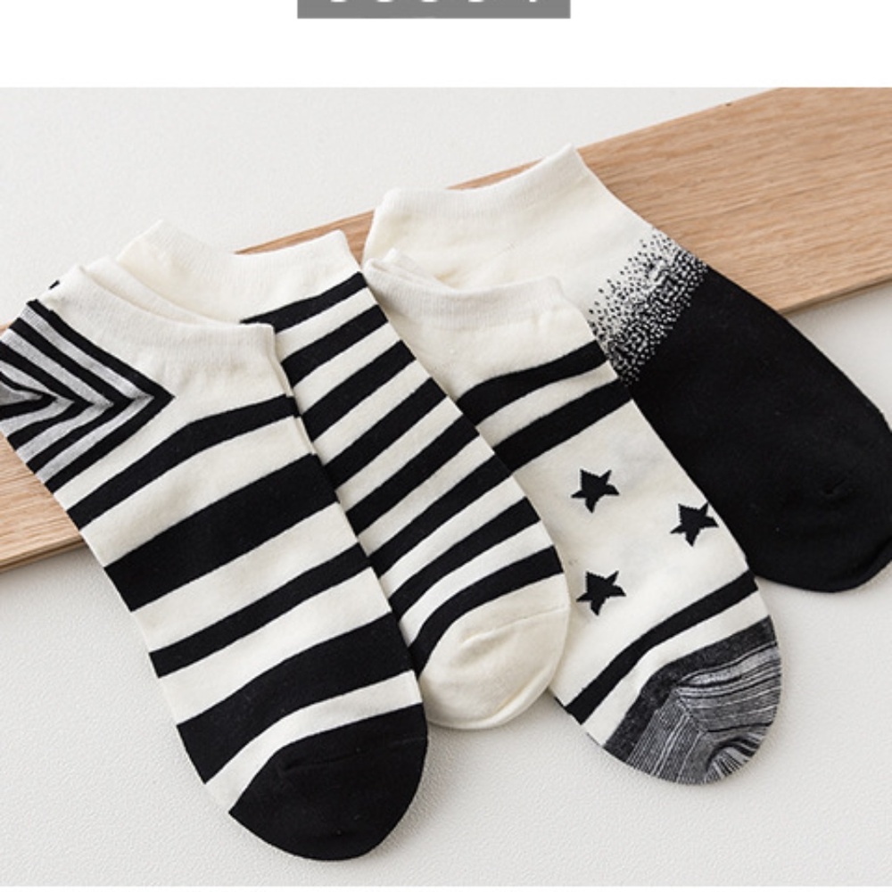 3 for $45_ Fasion short socks, 4 pairs in a box, Brand New in a gift box